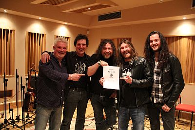 TYGERS OF PAN TANG signs with Mighty Music