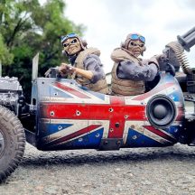 Eddie Twins IRON MAIDEN Tank Racer Street Run!